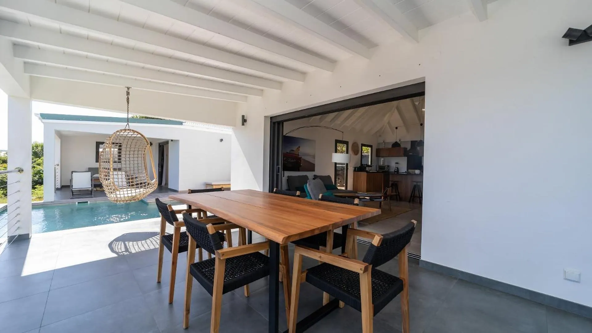 Ocean-Inspired Contemporary Villa Gustavia Saint-Barthélemy