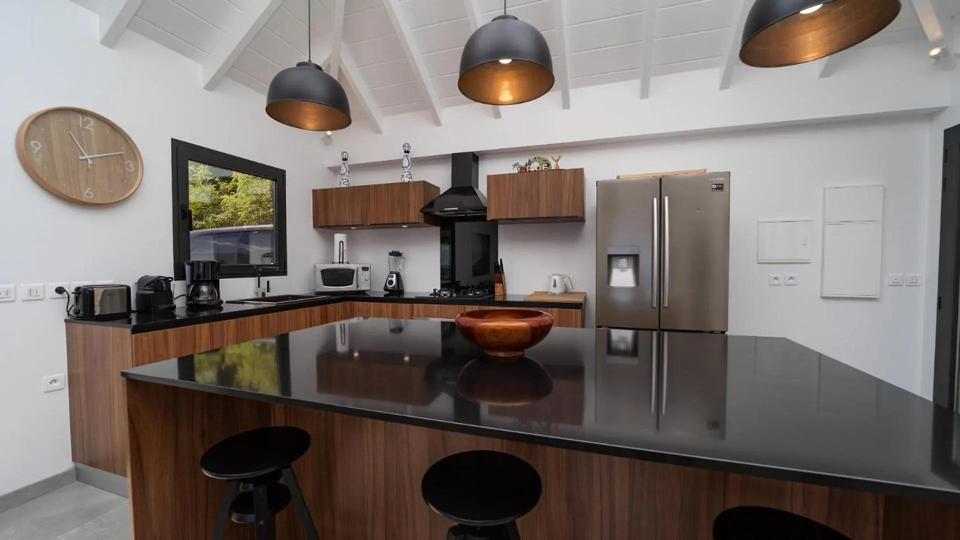 Ocean-Inspired Contemporary Villa Gustavia